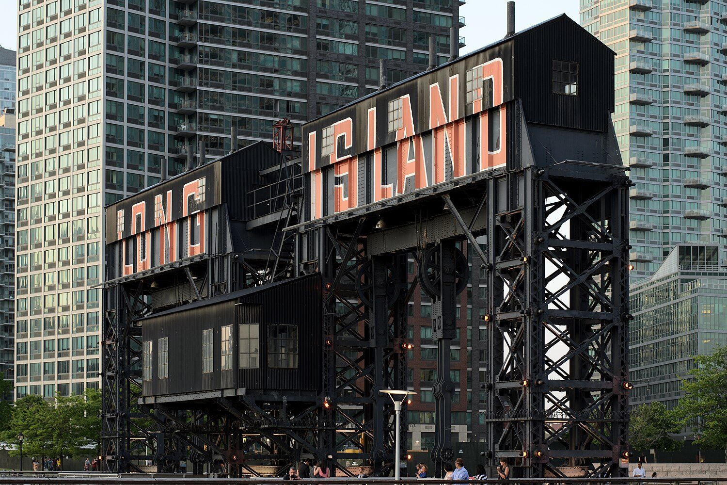 The restored gantries and their Long Island sign in Gantry Plaza State Park