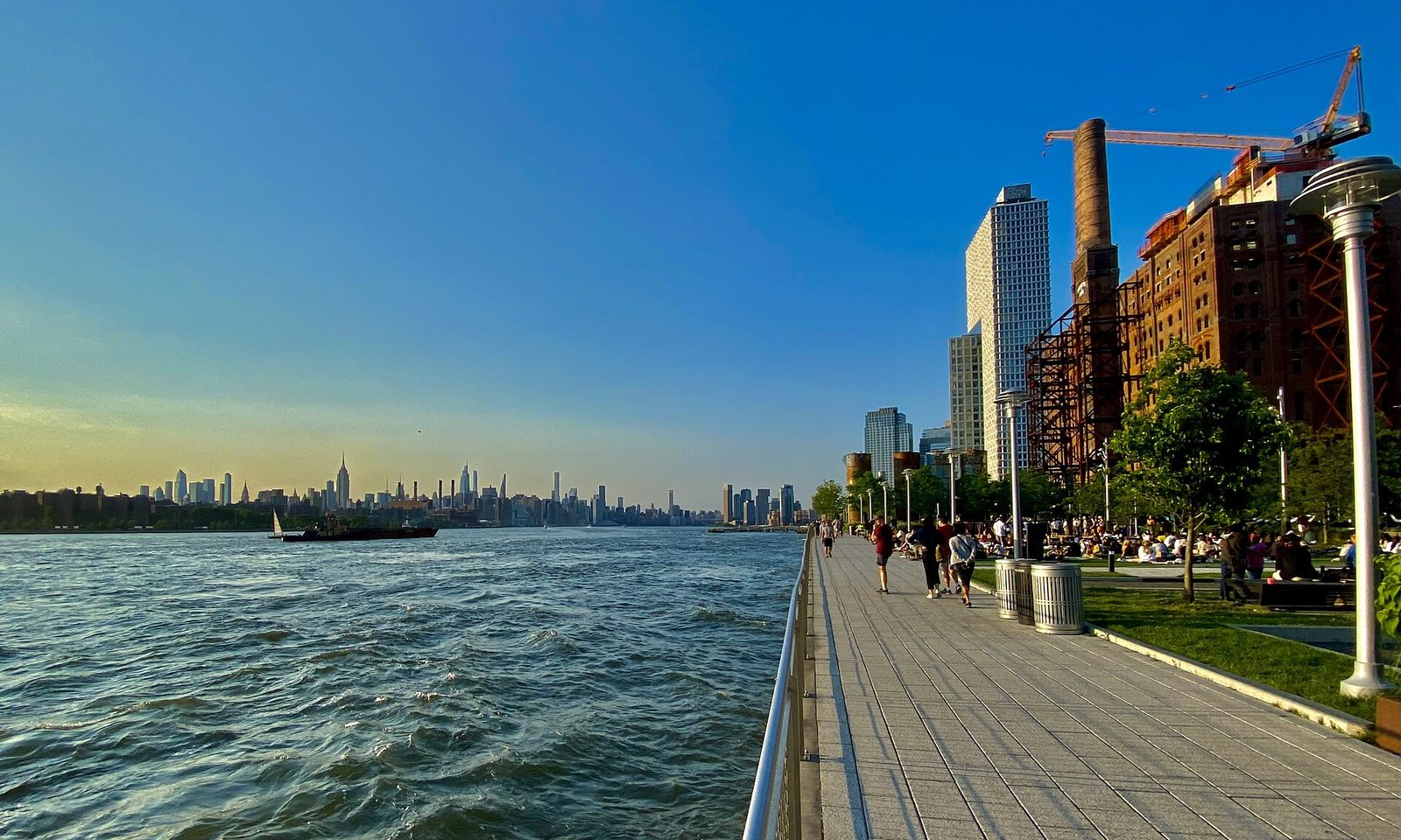 Domino Park and the Manhattan skyline, looking north along the East River
